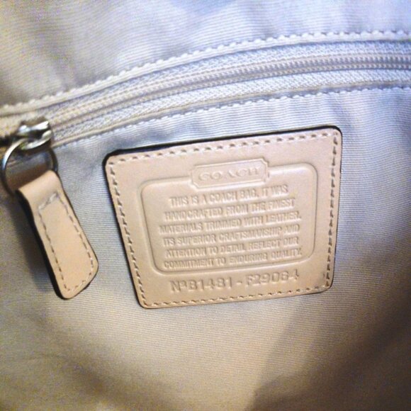 Coach Signature C Stripe Tote & Wristlet in Yellow Double Bundle, EUC - Picture 14 of 15